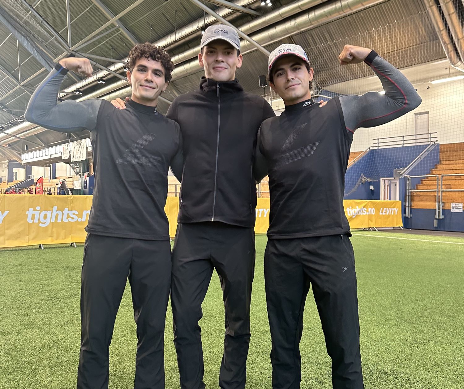 Emil, Noah og Silas Vasstrand på trening