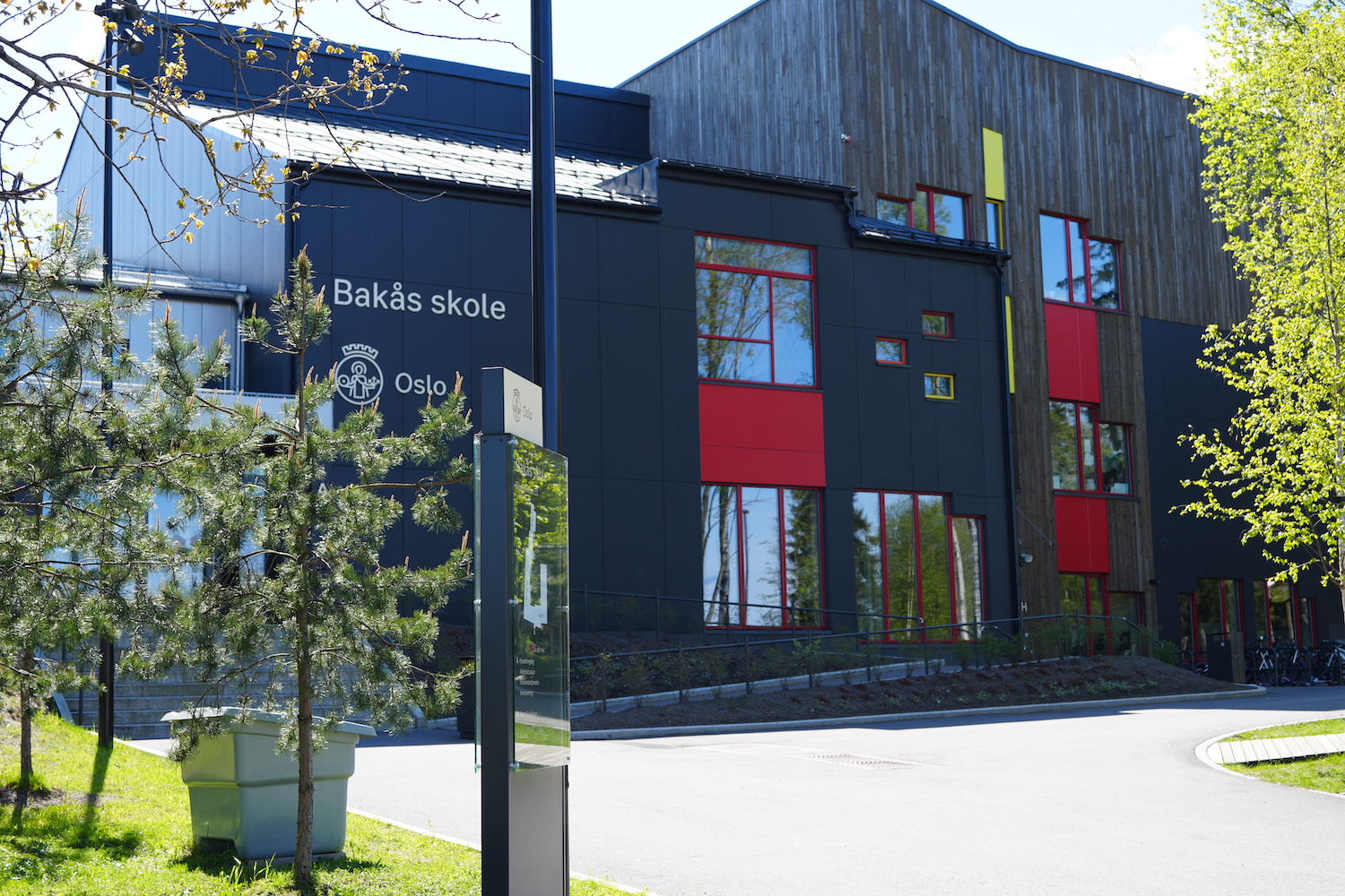 Bakås skole