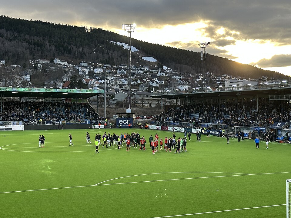 Oversiktsbilde av Marienlyst Stadion.
