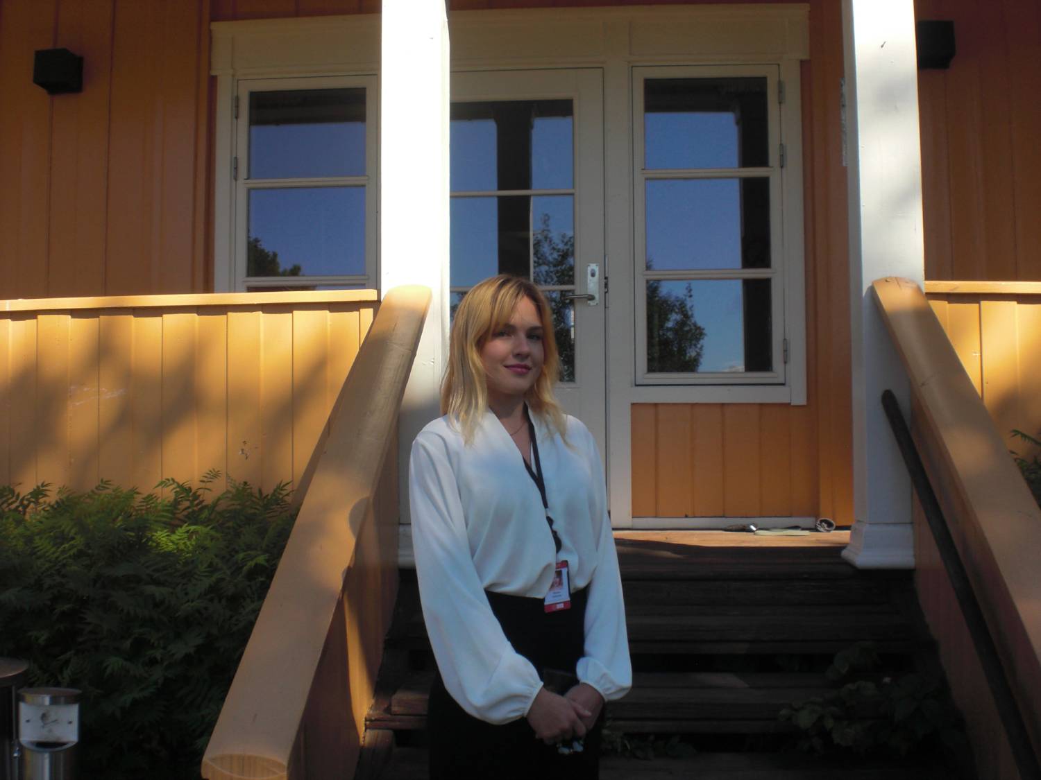 Monika jobber på sovesal