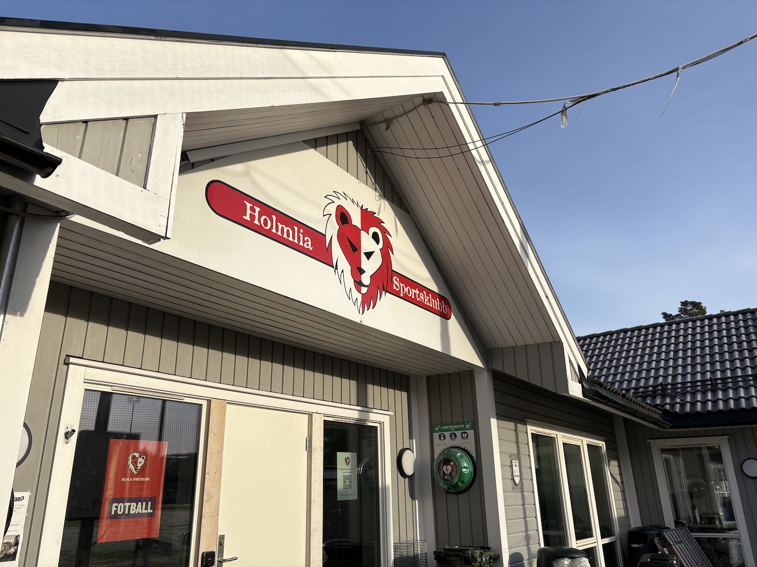 Holmlia SK ble stiftet i 1982, og har rundt 1250 medlemmer (april 2022)