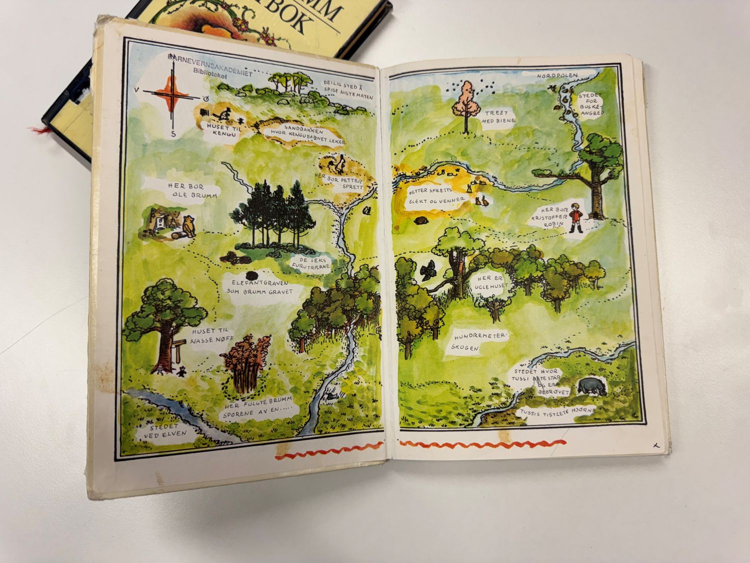 Kart over Hundremeterskogen.