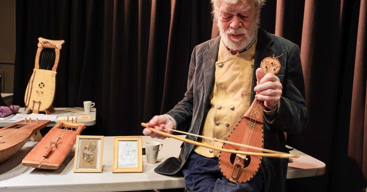 En innføring i norske lyrer og folkemusikk