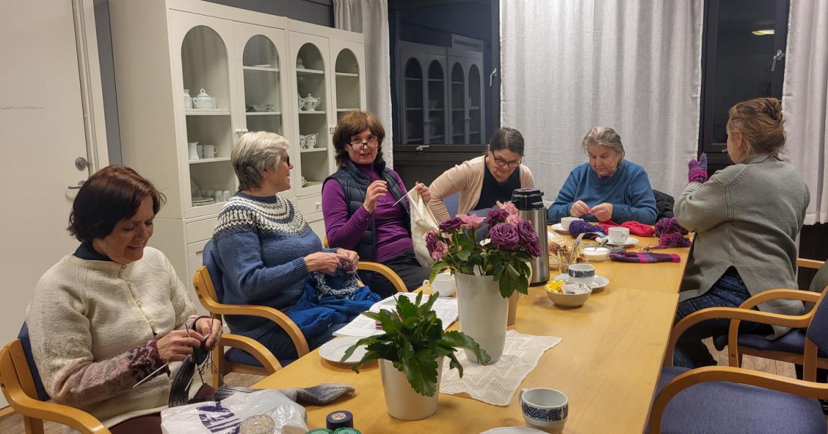Fra fjern og nær på Kafé Nær