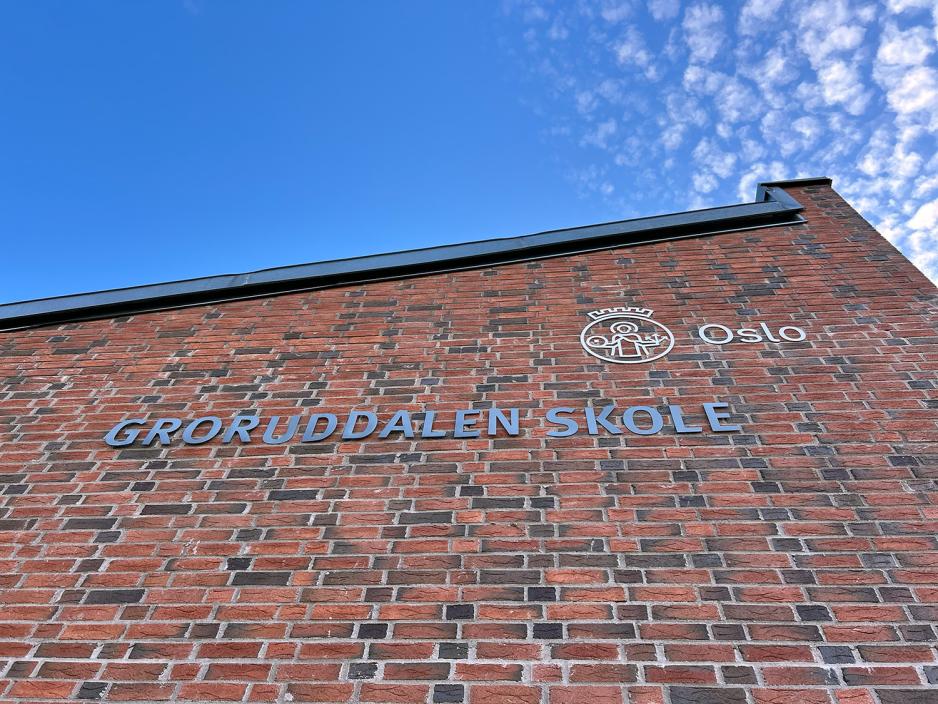 Groruddalen skole Bildet er av Groruddalen skole
