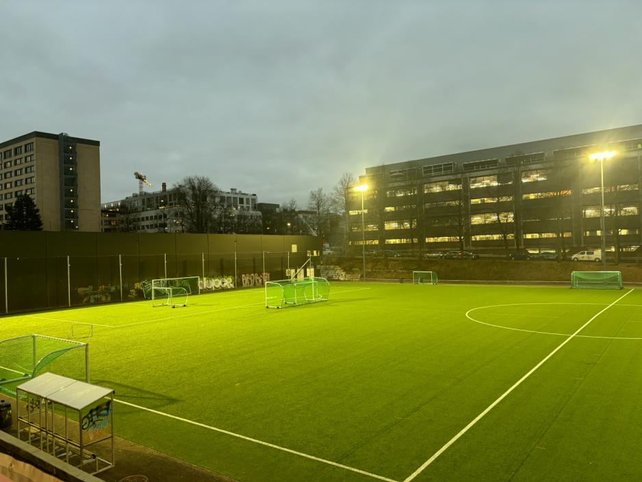 Kunstgressbanen på Dælenenga på Løkka