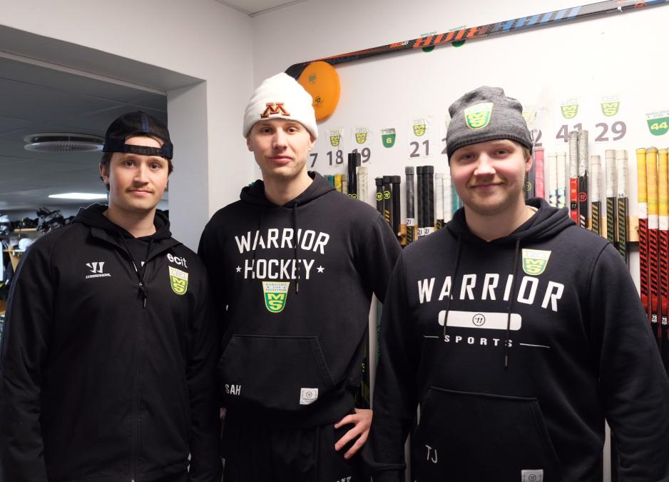 Tre av Manglerud Star sine spillere, Julian Gaalas, Stian Holth og Marius Johansen   