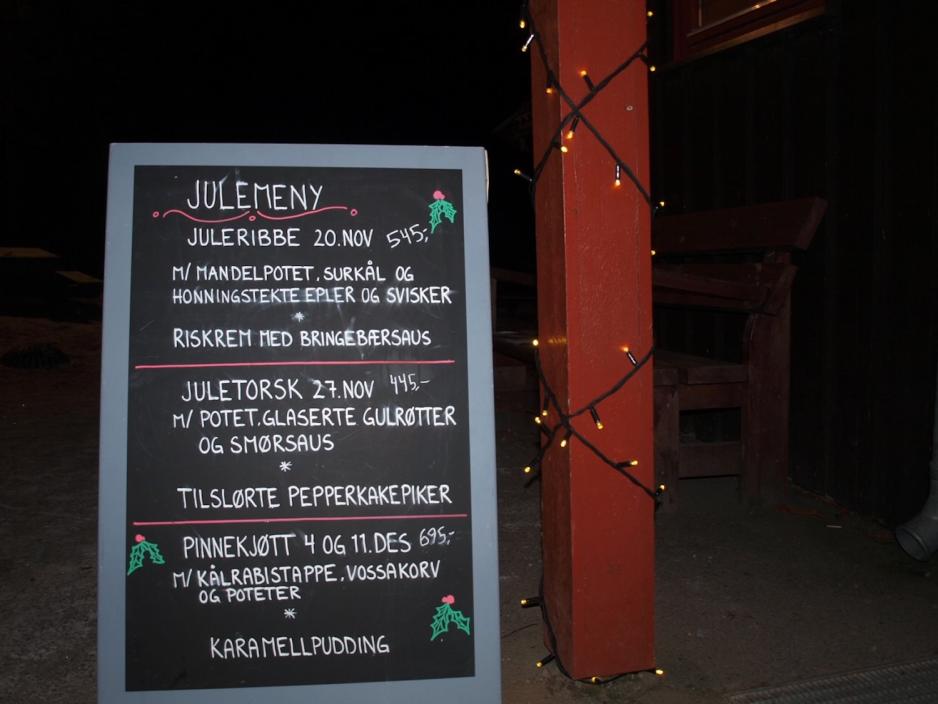 Julemenyen på Rustadsaga sportsstue