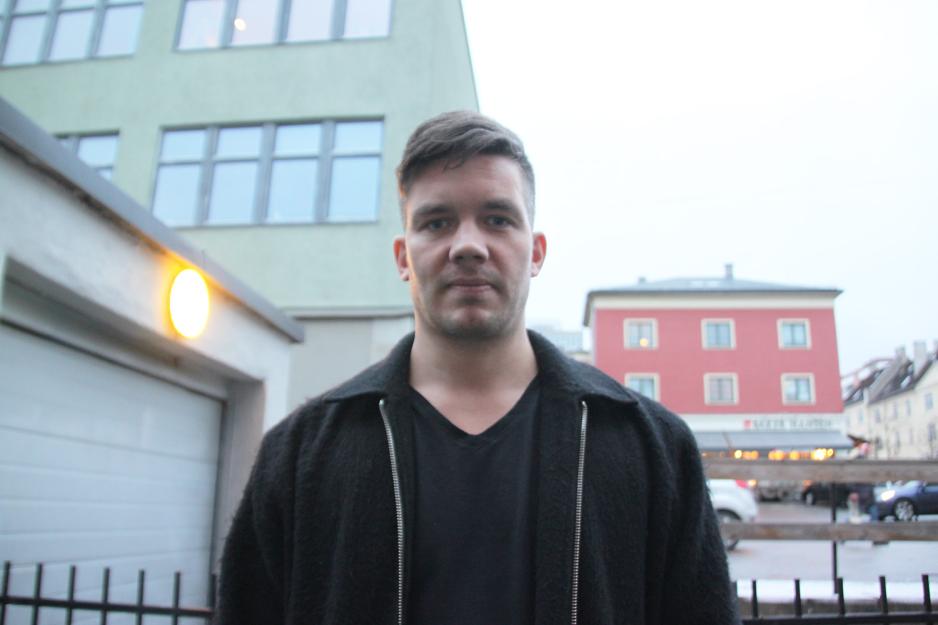 Oak vokalist Simen Valladal