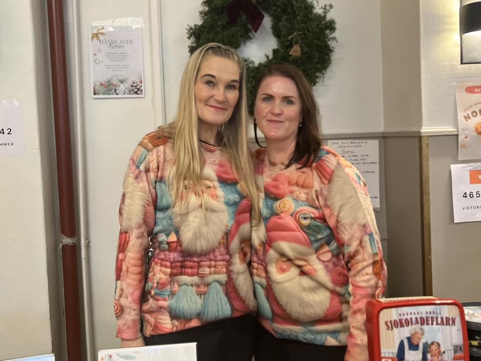 Elisabeth Østreng og Siri Sommer, arrangører av julemarked