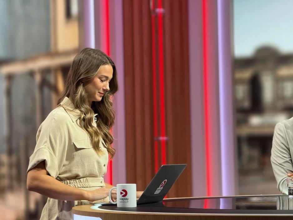 Regine Anthonessen gj&oslash;r seg klar til &aring; ha F1-sending hos Viaplay.