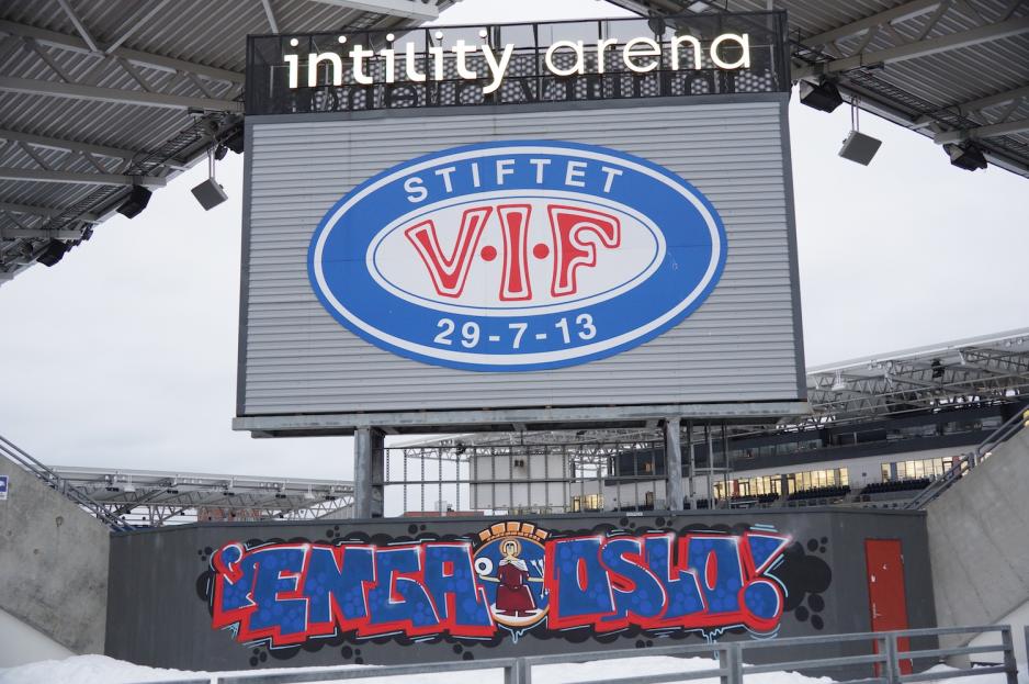 Intility arena med V&aring;lerenga idrettsforbund sin logo 