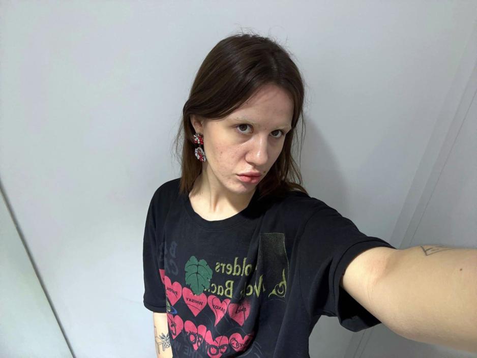 En selfie av Siri Marielle Haug Castres (25).