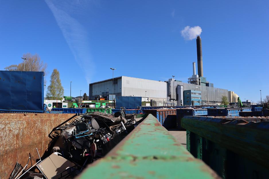 Oversiktsbilde av gjenvinningsstasjon.