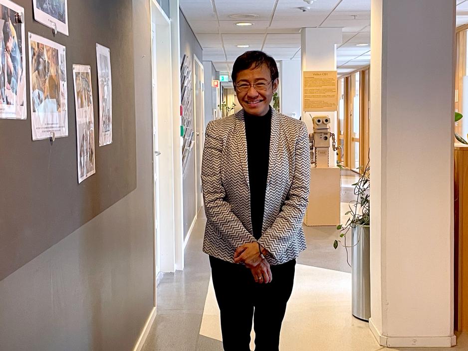Maria Ressa i gangen p&aring; OsloMet