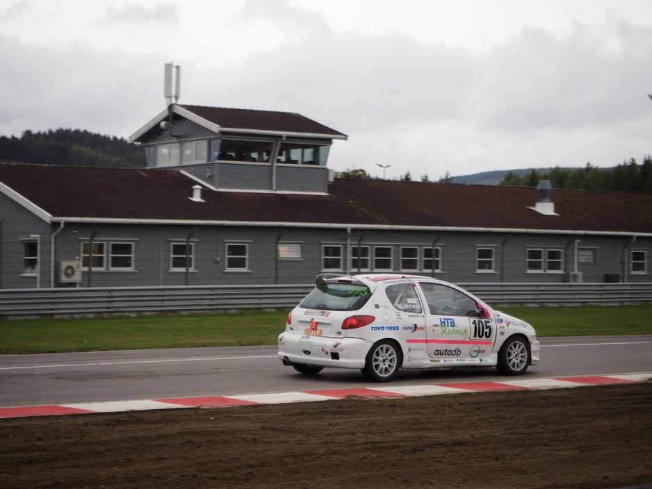 Bilen til Isabell på banen