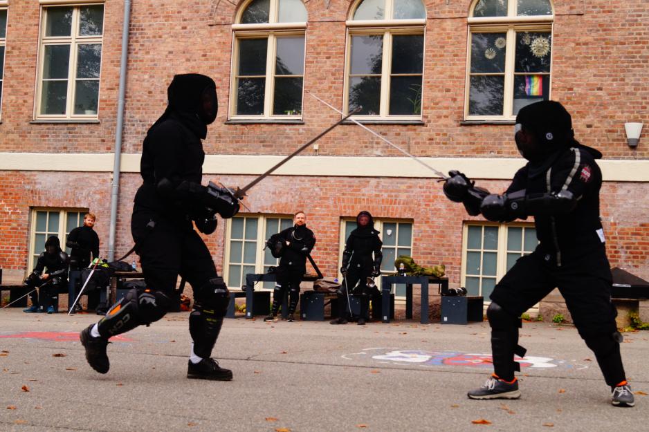 Kamil går inn for et angrep på Håvard