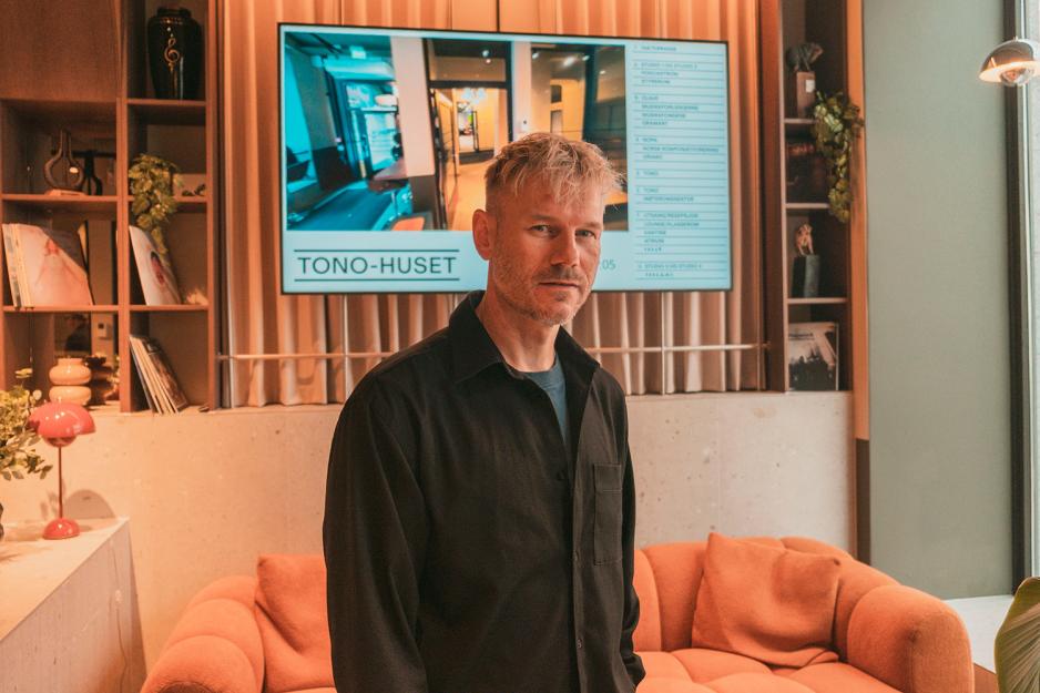 Tom Hugo Hansen i TONO-husets resepsjon