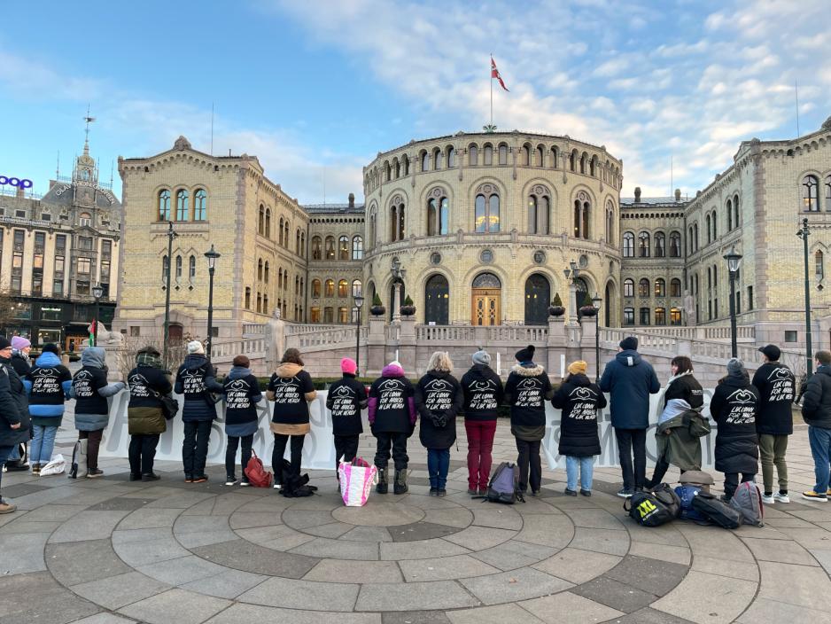 Stille demonstrasjon gjennomført av frilanstolker