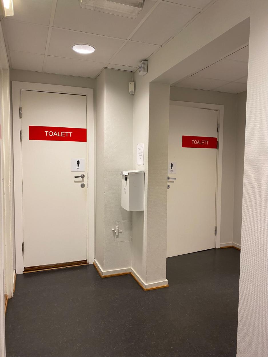 To toaletter på klinikken Sex og Samfunn.