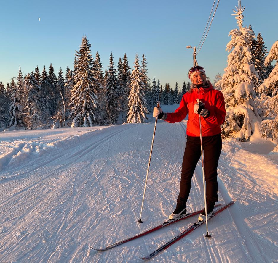 Ingrid Alnæs på ski i løypene på Gåsbu. 