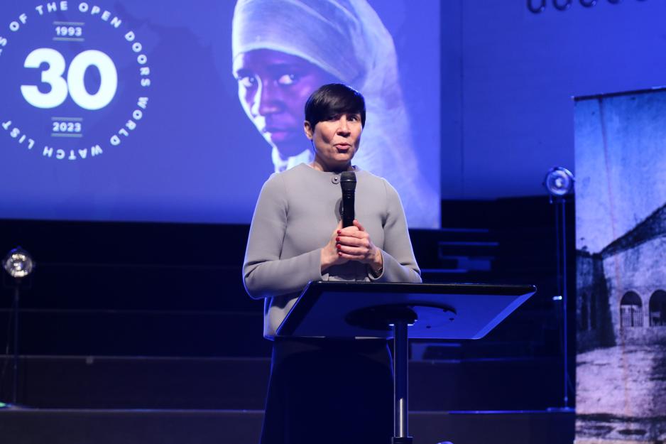 Ine Marie Eriksen Søreide på talerstolen