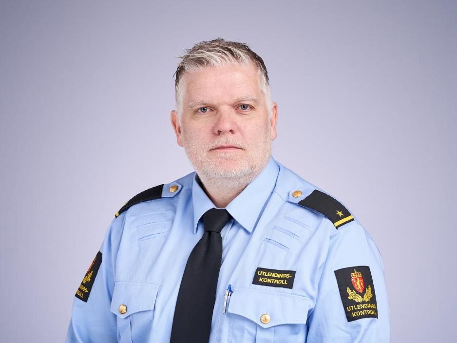 Portrettfoto av seksjonsleder Johan-Edvin Throndsen ved Politiets utlendingsinternat