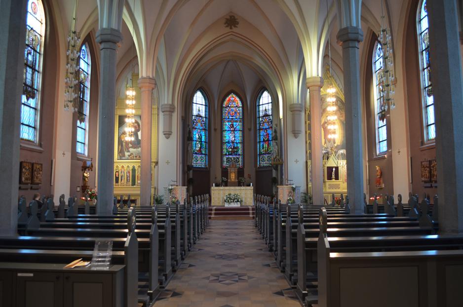 Kirkerommet i St. Olav domkirke i Oslo. Oversiktsbilde.