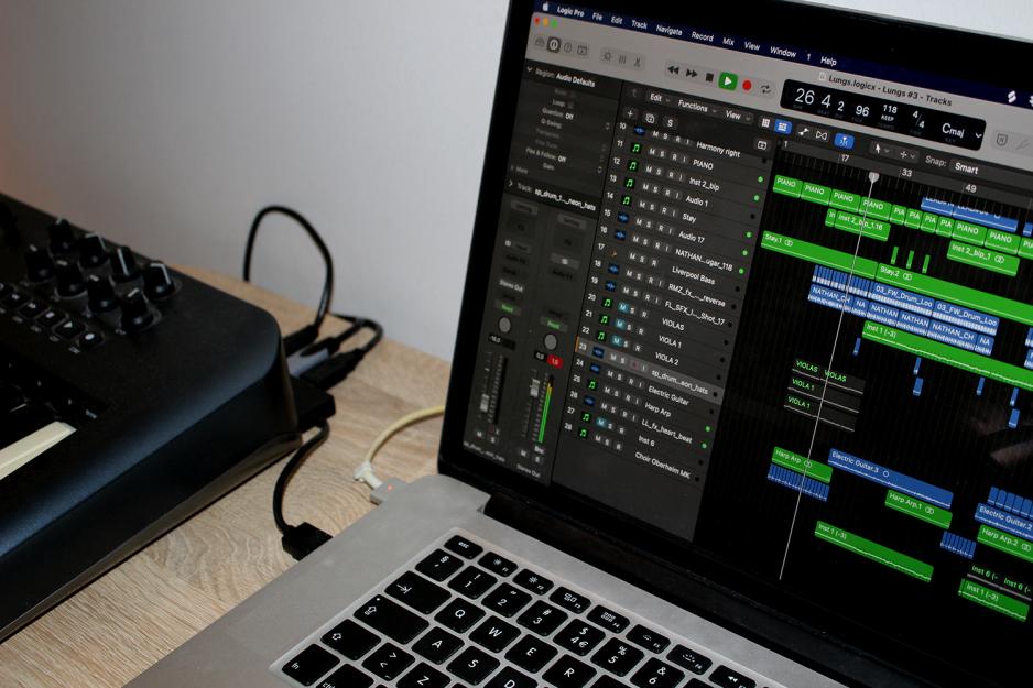 Bilde av Logic pro på datamaskinskjermen