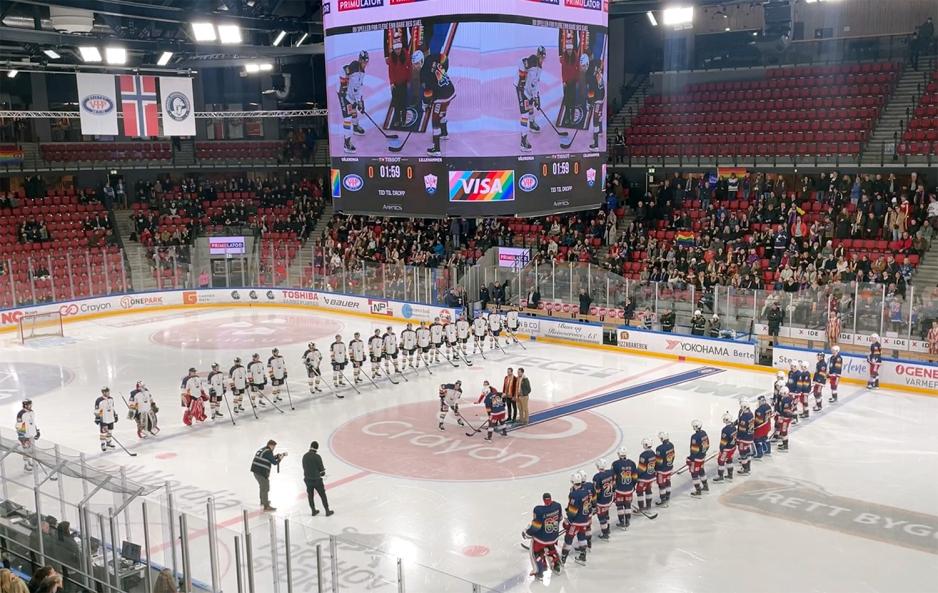 puck-drop på ishockeykamp