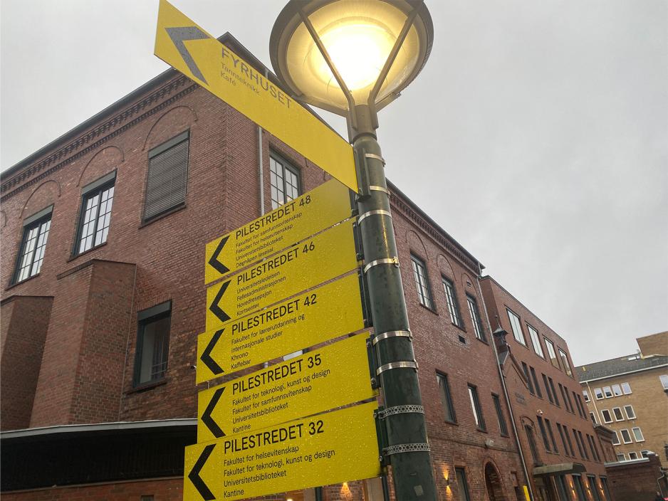 Bilde av skilt på OsloMet