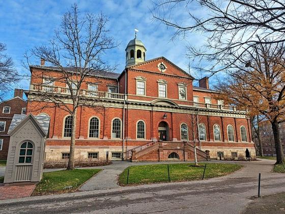 harvard university på en vakker sommerdag