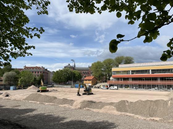 Dælenenga kunstgress under renovasjon 