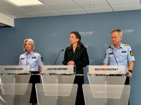 justisminsteren legger frem lovforslag om generell bevæpning av politiet