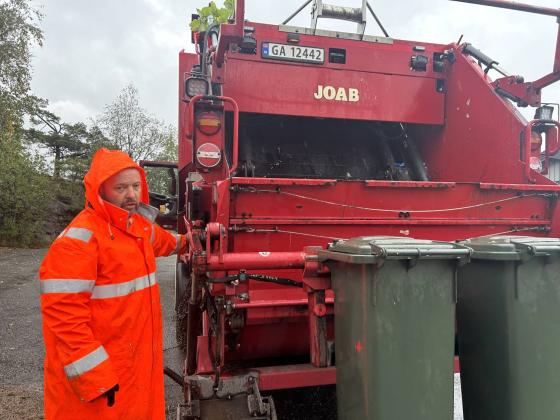 Tømming av 2 dunker samtidig