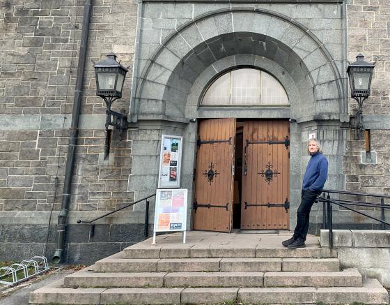 Reiner Schaufler foran Vålerenga Kirke