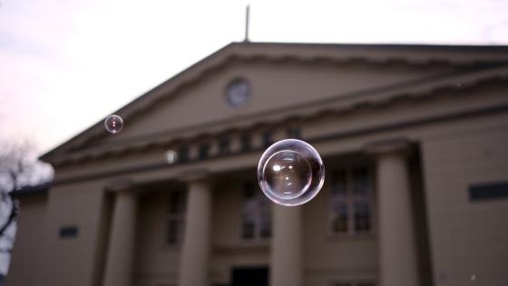 såpebobler utenfor børsen 