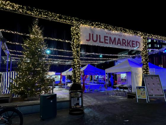 Inngangen til julemarkedet på Storo Storsenter