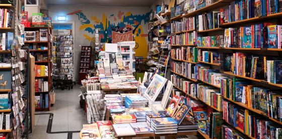 Sagene Bokhandel er full av bøker