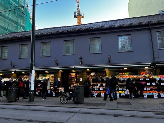 Utenfor Nor Dagligvare Import