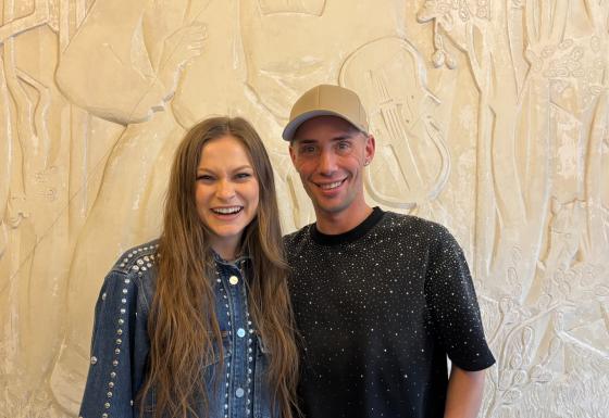 Artistene Emmy og Skrellex er f&oslash;rste par ut i MGP-cupen.