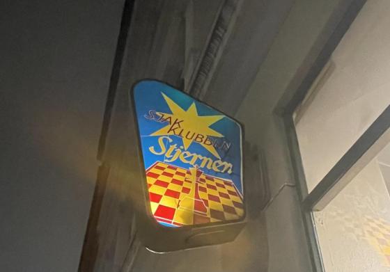Logo til stjernen sjakklubb