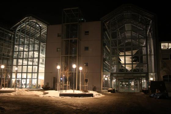 Glassg&aring;rd p&aring; NTNU i Trondheim p&aring; kvelden