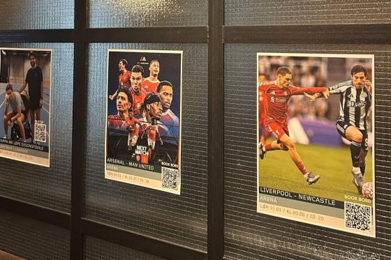 Plakater p&aring; Carls