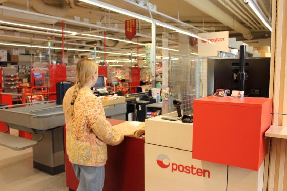 Returnerer pakke p&aring; posten