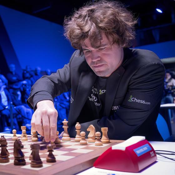Magnus Carlsen som spiller sjakkturneringen Tata Steel