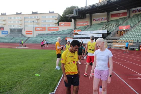 Utøvere på paratrening på Bislett stadion