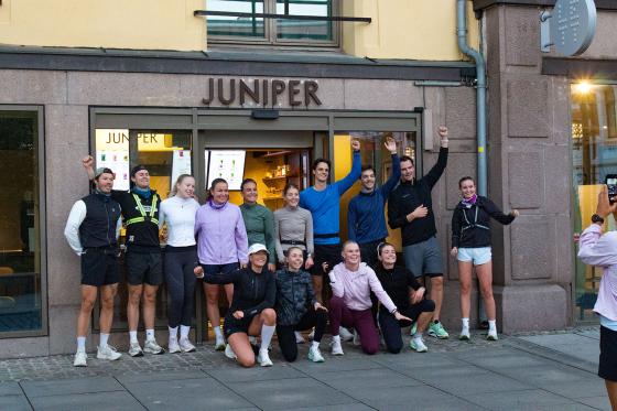 Løpegruppen foran Juniper på Wessels plass