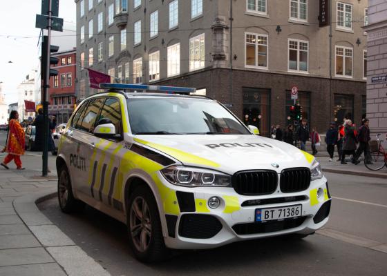 En politibil ved Kristian den fjerdes gate