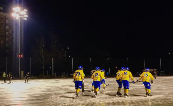 Ullevål jubler etter å ha scort kampens første mål. Foto: Andrea Viland Ask